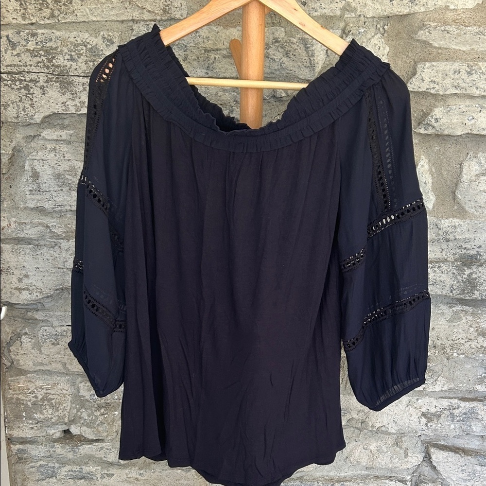 Navy on/off shoulder Top - Picture 2 of 7